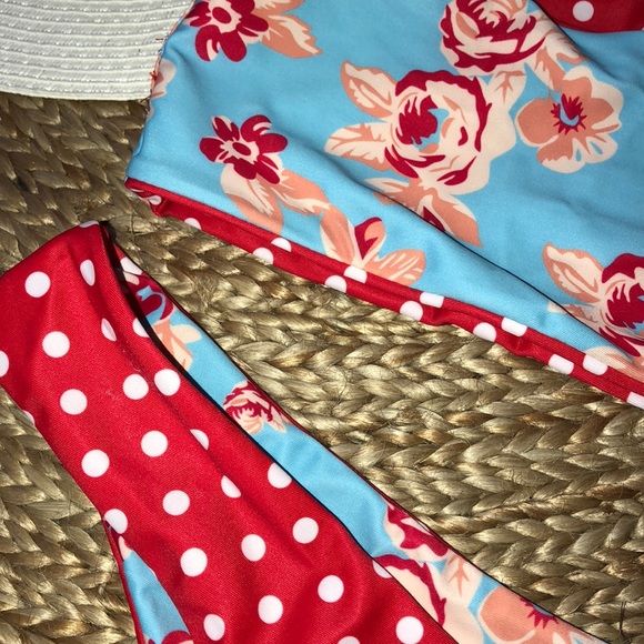 NWT• LAST ☝🏼 Retro reversible swim set - Picture 8 of 8